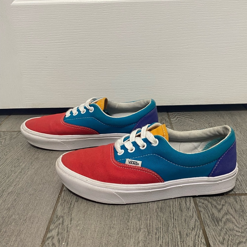 Vans shoes - Picture 4 of 9